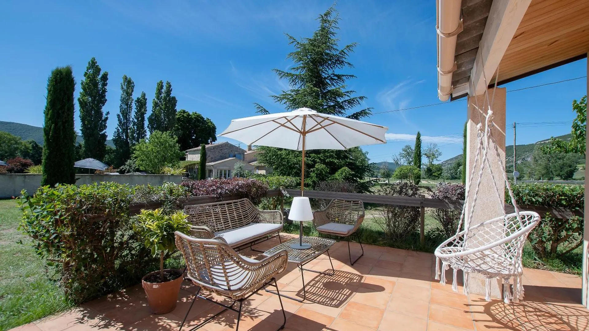 La Bastide Des Bourguets Adults Only, Mont Ventoux Bed and Breakfast Sault-de-Vaucluse