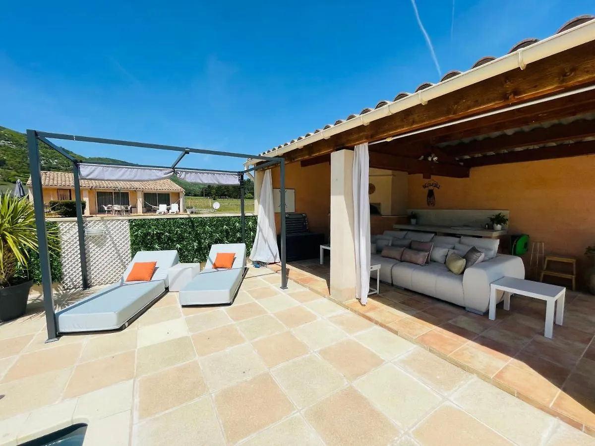 La Bastide Des Bourguets Adults Only, Mont Ventoux Bed & Breakfast Sault-de-Vaucluse