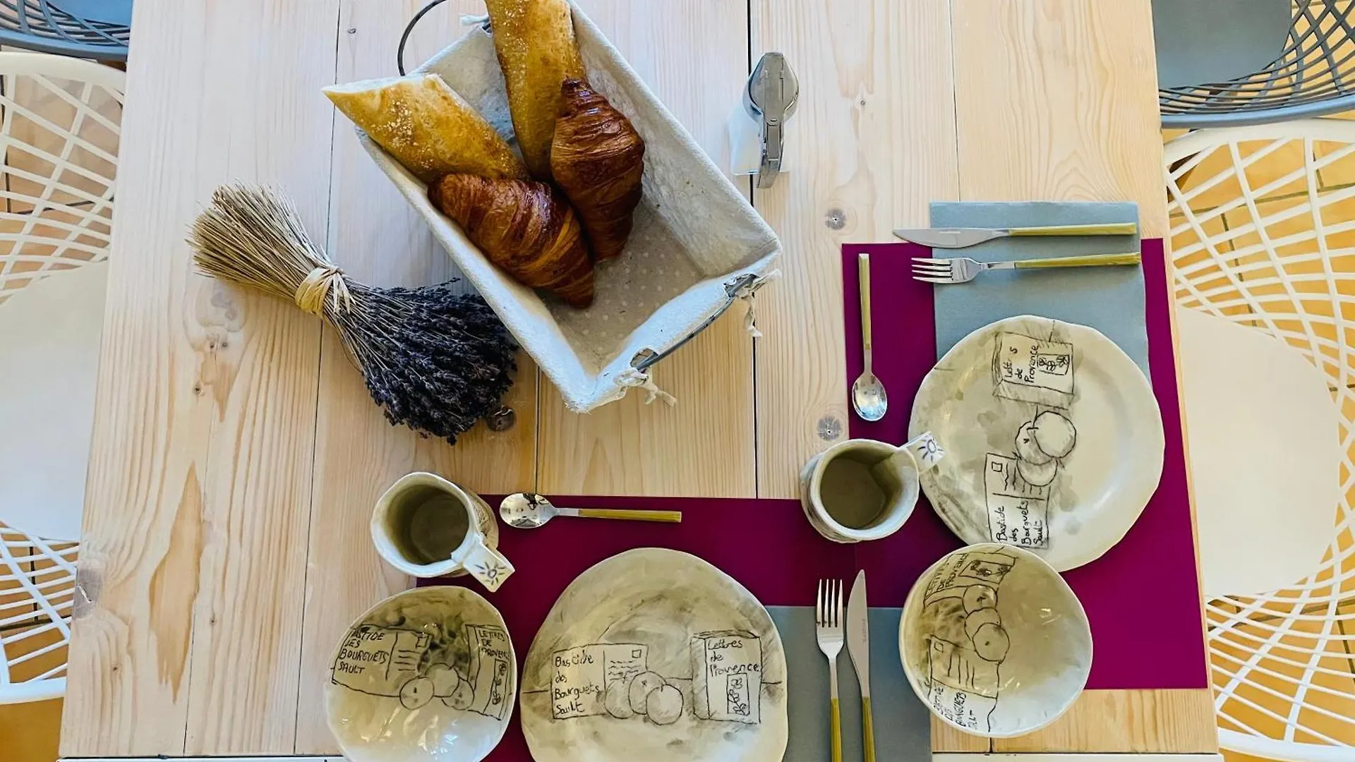 La Bastide Des Bourguets Adults Only, Mont Ventoux Bed & Breakfast Sault-de-Vaucluse 4*,