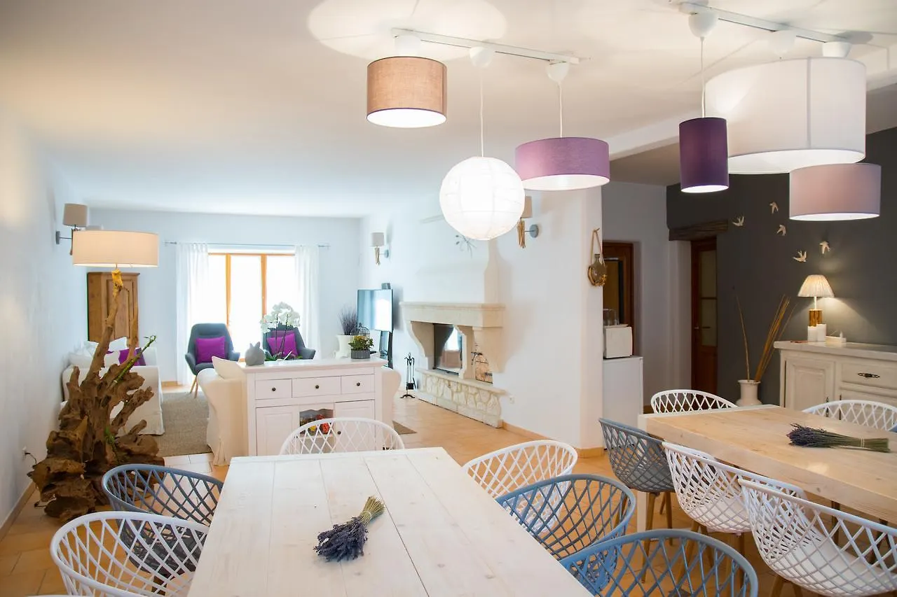 La Bastide Des Bourguets Adults Only, Mont Ventoux Bed & Breakfast Sault-de-Vaucluse